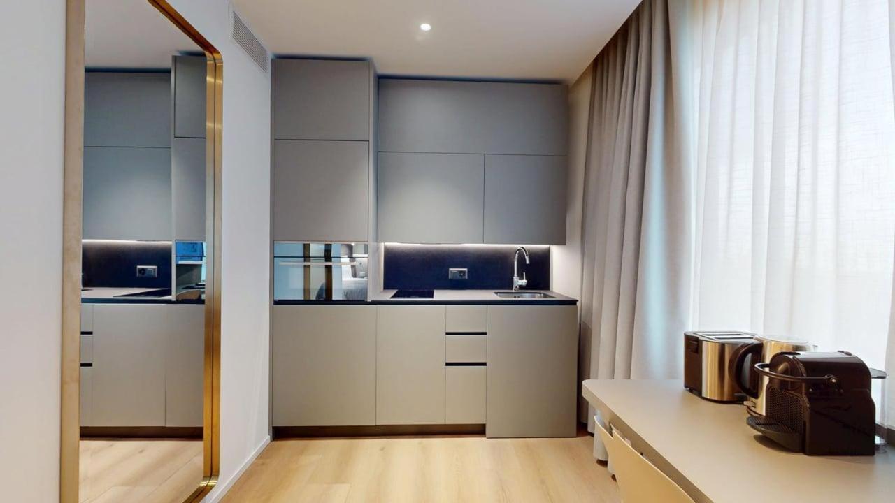 Octagon - Self Check In By Homenhancement Genève