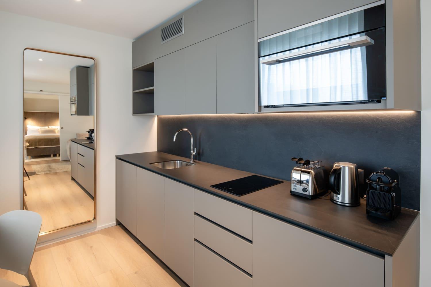 Octagon - Self Check In By Homenhancement * Ginebra