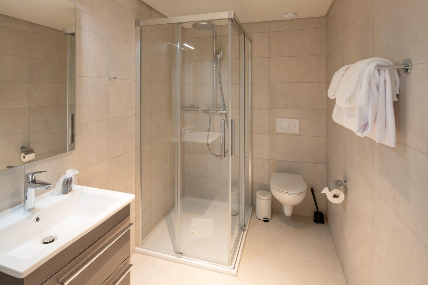 Octagon - Self Check In By Homenhancement