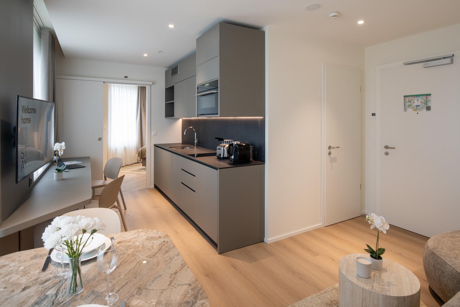 Octagon - Self Check In By Homenhancement Ginebra